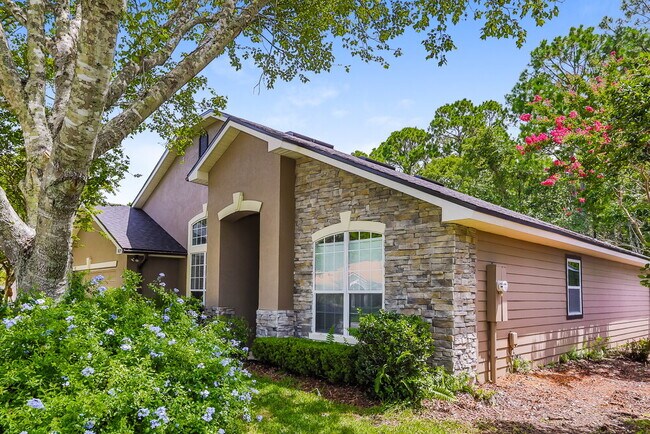 Foto del edificio - 8895 Canopy Oaks Dr