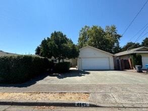 Building Photo - 4845 Marshall Dr