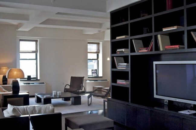 Foto del edificio - 164 W Roosevelt Rd