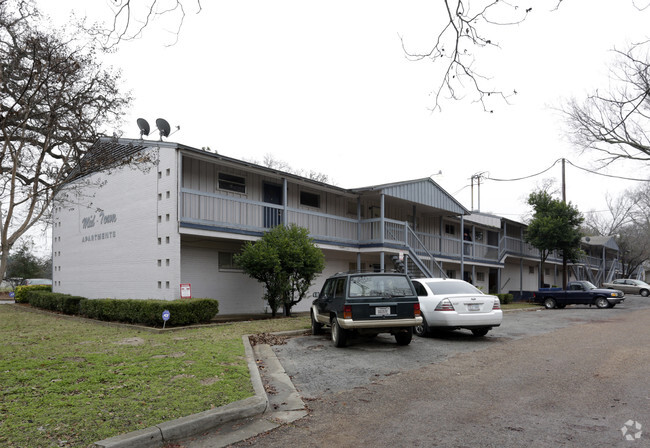 Building Facade - Mid-Town Apartments