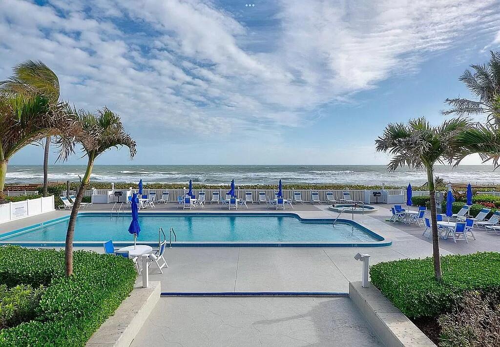 Foto principal - 2355 NE Ocean Blvd