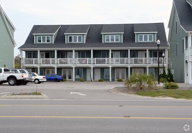 Foto del edificio - 5016 E Oak Island Dr