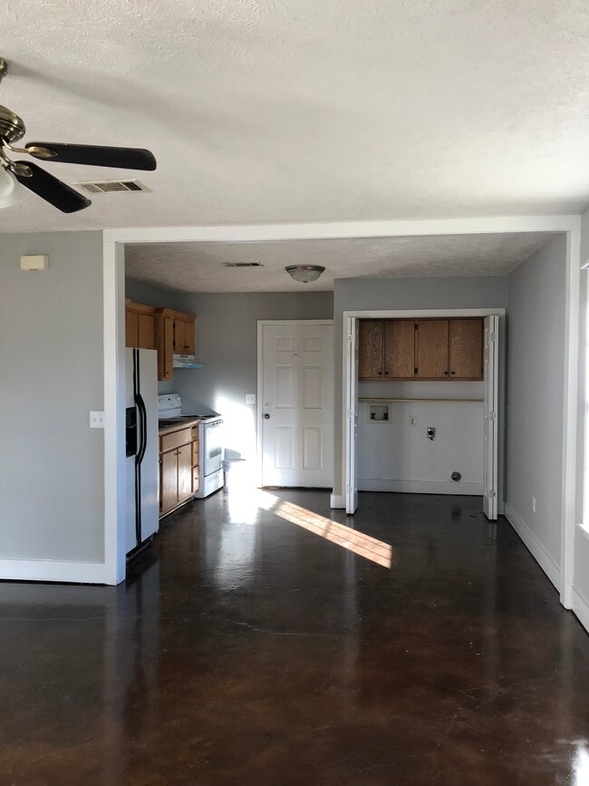 Building Photo - 3542 Abby Ln