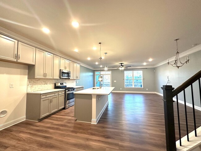 Foto del edificio - HARRISBURG TOWNHOME