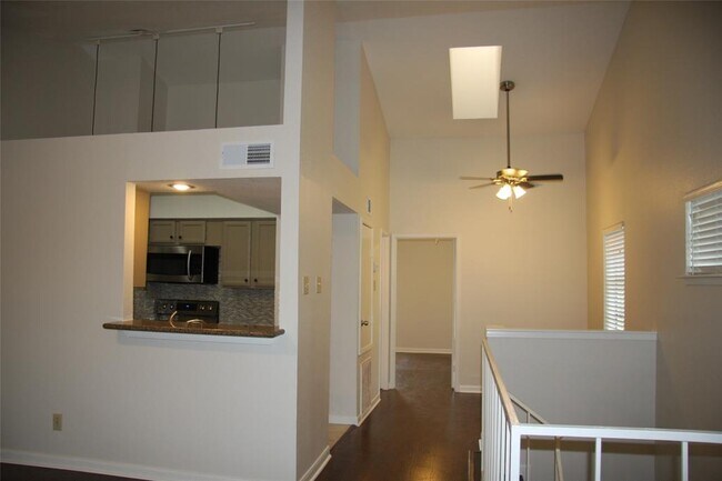 Building Photo - 6750 Sands Point Dr