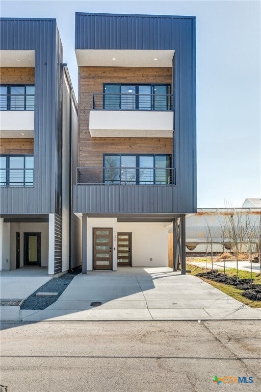 Building Photo - 126 E Lachapelle