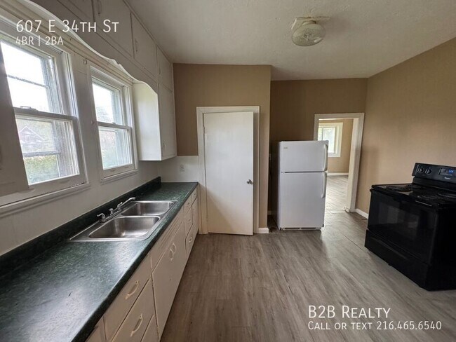 Foto del edificio - 607 E 34th St