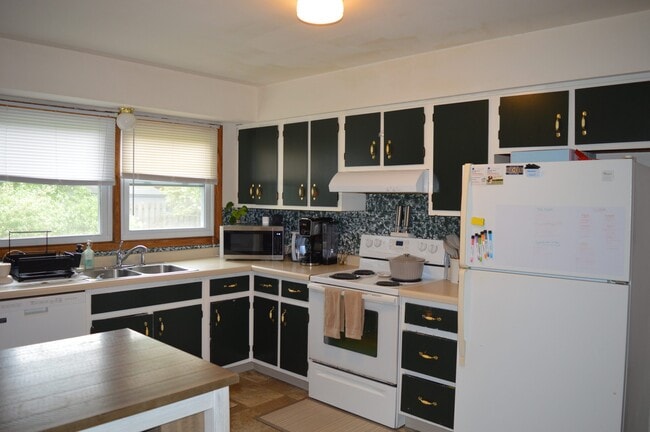 Foto del edificio - 6609 Berkshire Rd
