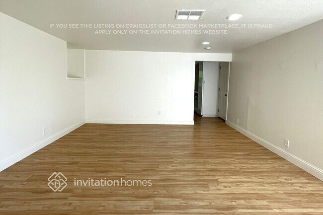 Foto del edificio - 3096 Yellowstone Ln