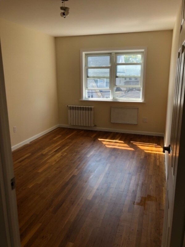 Foto del edificio - 71-16 73rd St