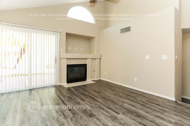 Foto del edificio - 8748 Autumn Valley Ave