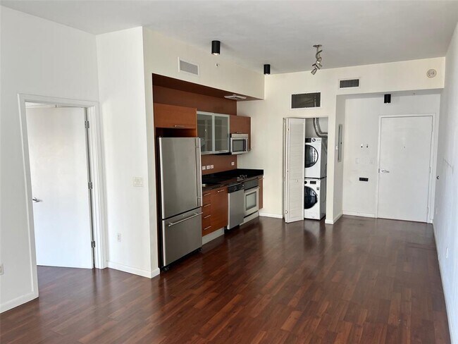 Foto del edificio - 3470 E Coast Ave