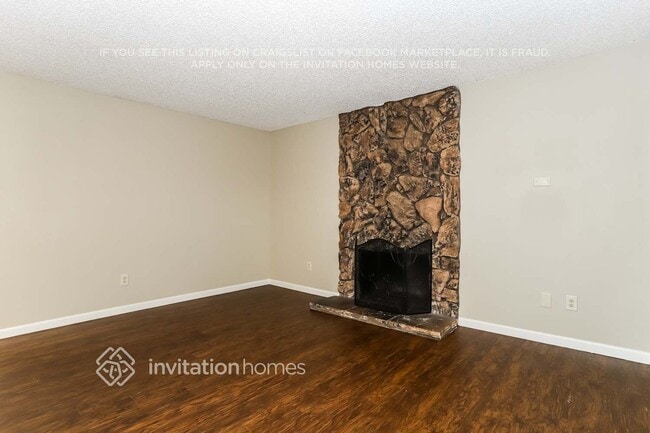 Building Photo - 9926 Burline St