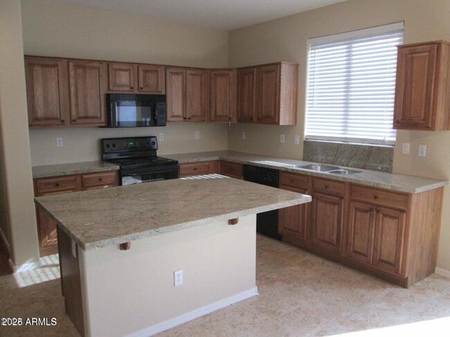 Building Photo - 6974 S Scott Dr