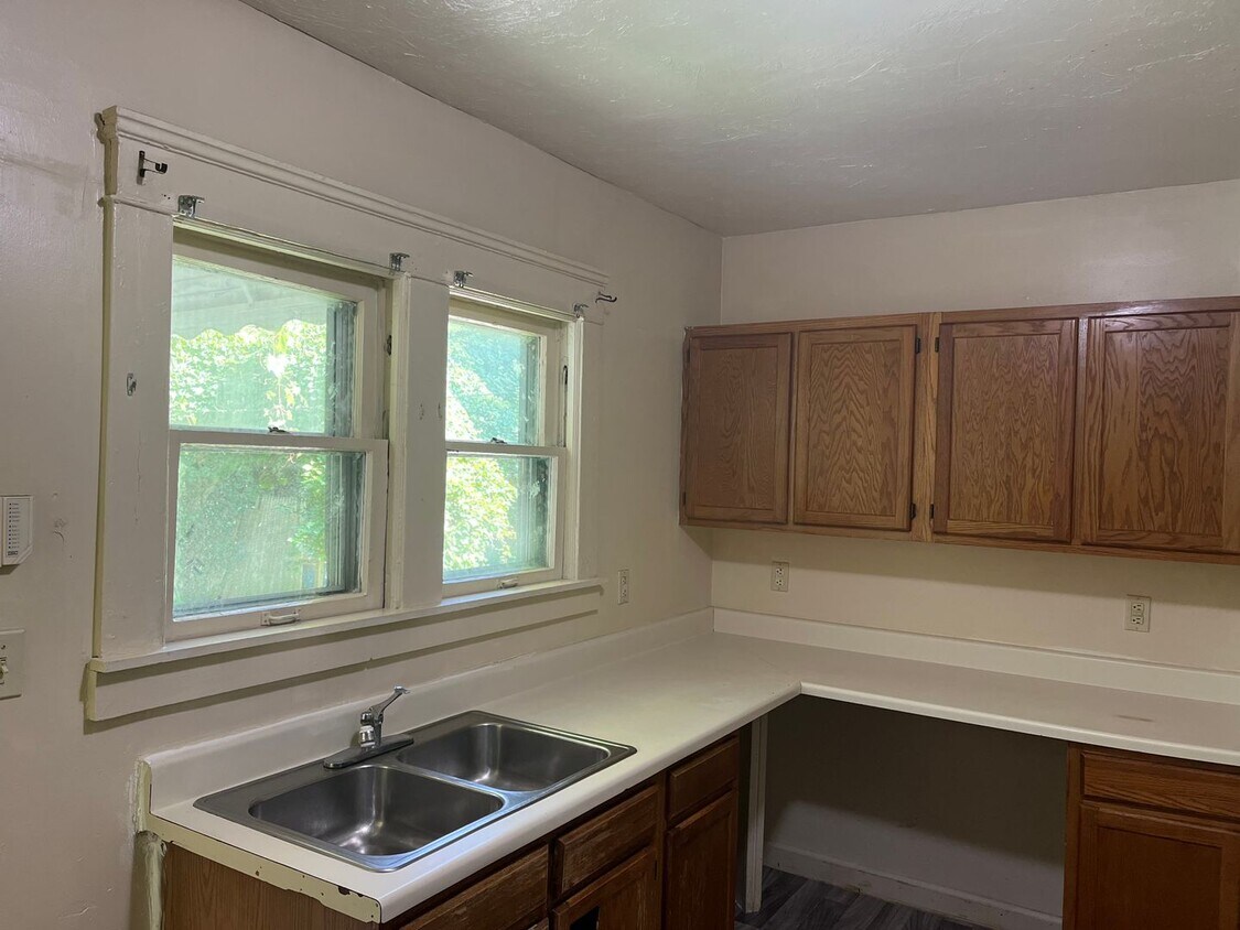 Foto del edificio - 3bd Single Cash Pay/Section 8