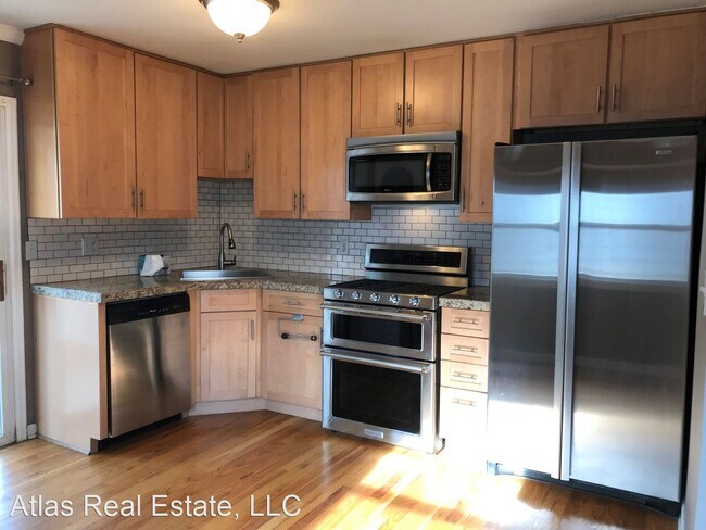 Building Photo - 2 br, 1 bath House - 915 Lowell Blvd