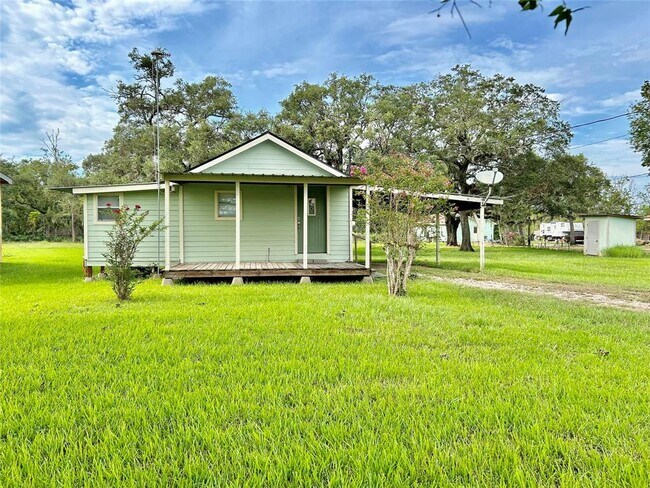 Foto del edificio - 4178 County Rd 348