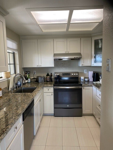Kitchen - 582 Elk Ridge Way