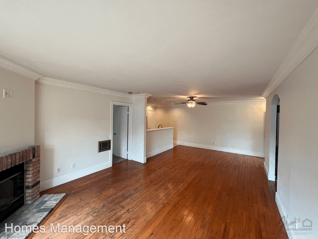 Building Photo - 2 br, 2 bath House - 7702 Caminito Leon #204