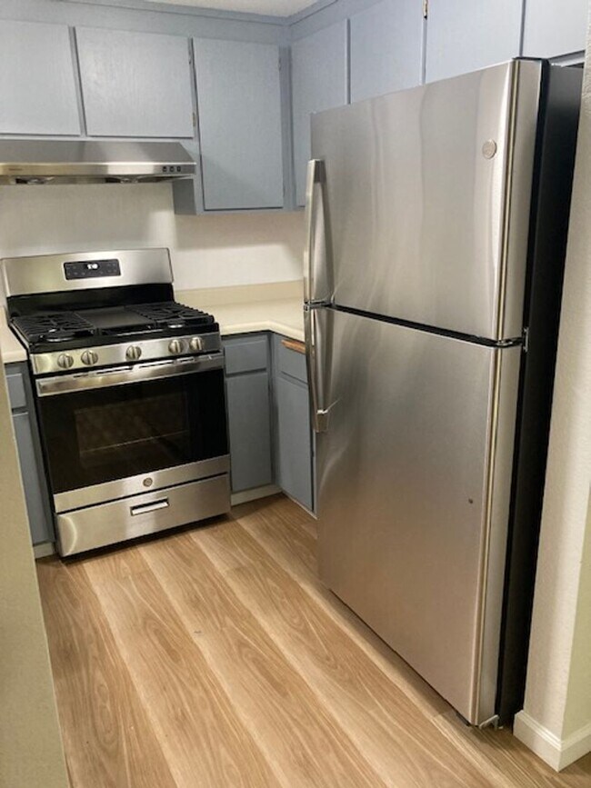 Foto del edificio - Westland Estates 2 Bedroom 2.5 Bathroom Condo
