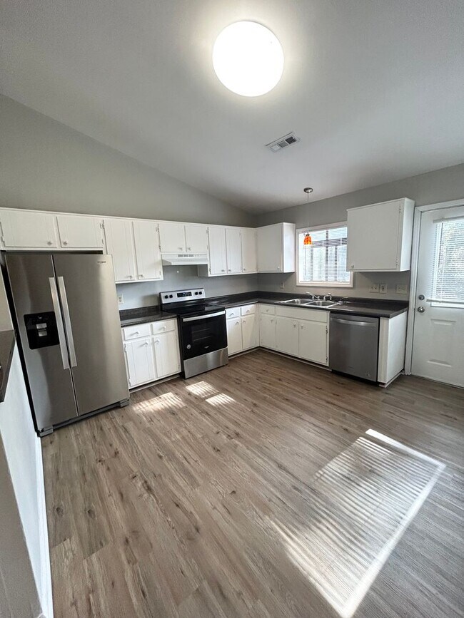 Foto del edificio - Welcome to Village Cedars!