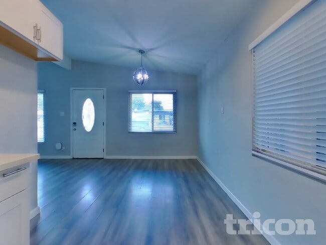 Building Photo - 5321 57th St