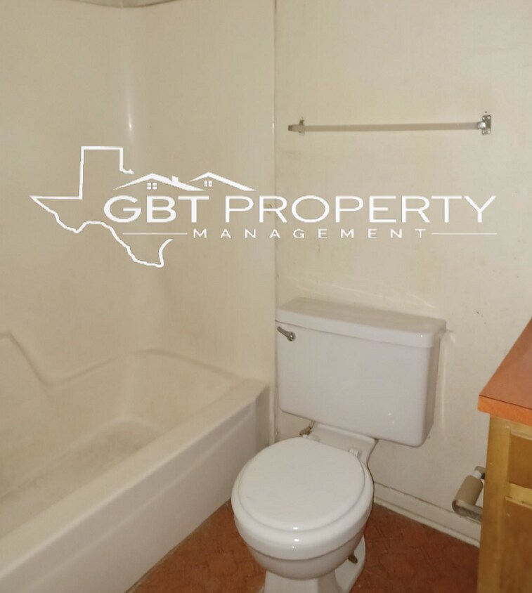 Building Photo - Killeen Apartments - 607