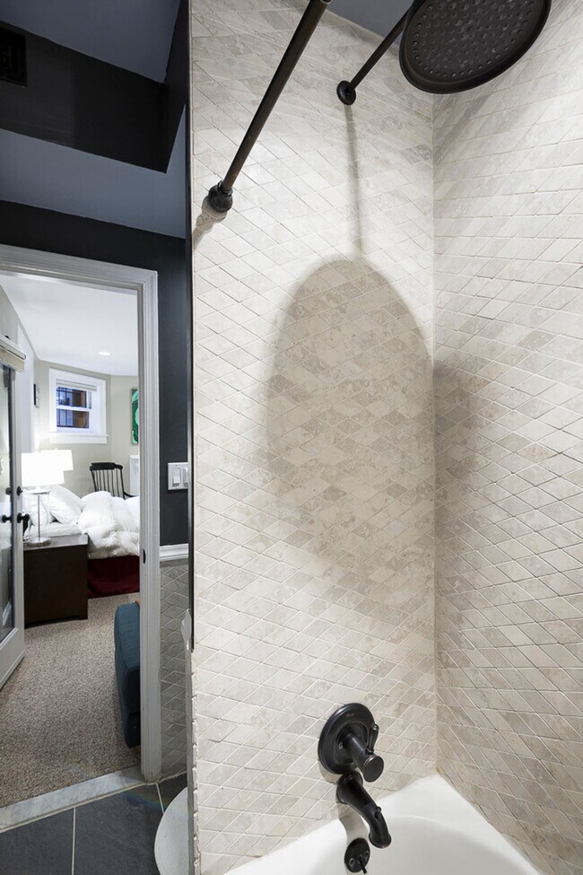 Foto del edificio - 1738 19th St NW