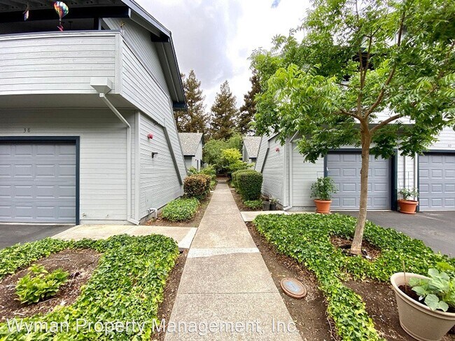 Foto del edificio - 1 br, 1 bath House - 37 Village Parkway