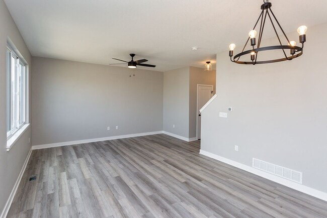 Building Photo - Spacious 4-Bedroom Home with 2-Car Garage & Yard