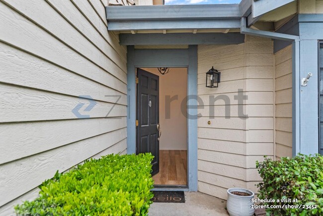 Foto del edificio - 7301 Joshua Cir