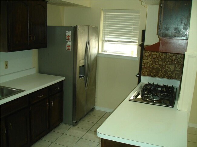 Building Photo - 57 Nassau Ave