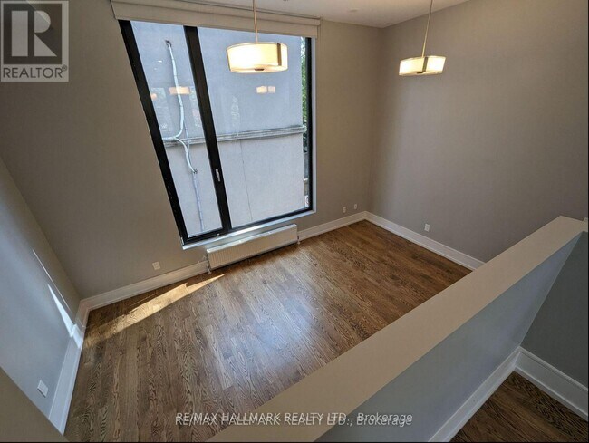 Building Photo - 75 Saulter St