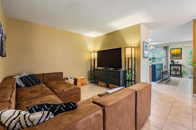 Foto del edificio - 4522 Winding River Way