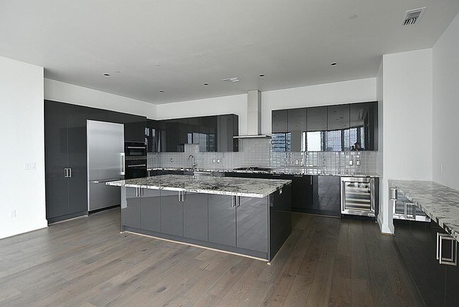 Building Photo - 1409 Post Oak Blvd