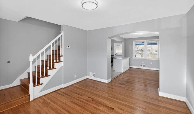 Foto del edificio - 3425 Dunran Rd