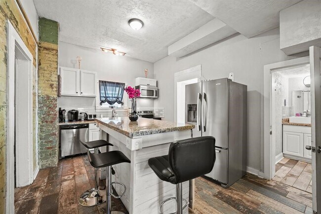 Building Photo - 3223 Avenue M