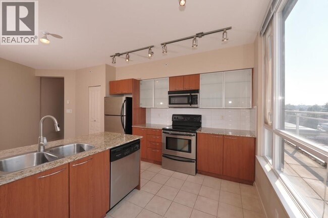 Building Photo - 4028 Knight St