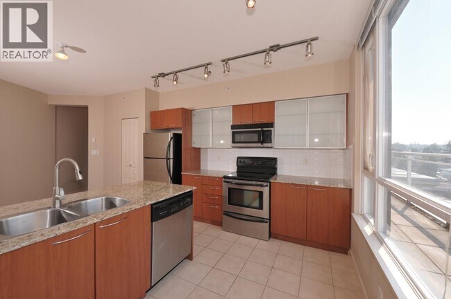 Photo du bâtiment - 4028 Knight St