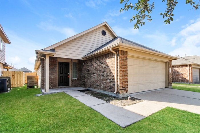 Building Photo - 5739 S Brenwood Dr