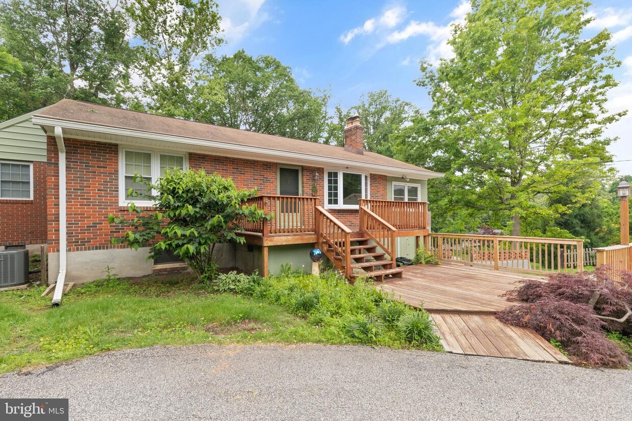 Foto principal - 3013 Reckord Rd