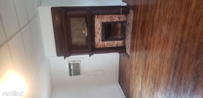 Building Photo - 2 br, 1 bath House - 1217 Tennessee st