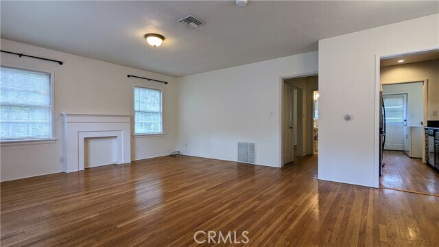 Foto del edificio - 537 N Yale Ave