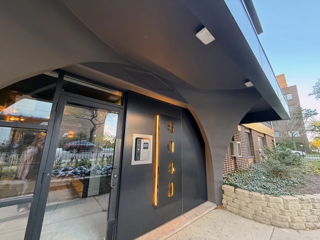 Foto del edificio - 6040 N Sheridan Rd