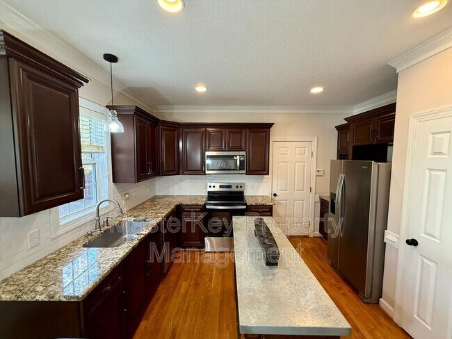 Foto del edificio - 6425 Cross Ridge Dr