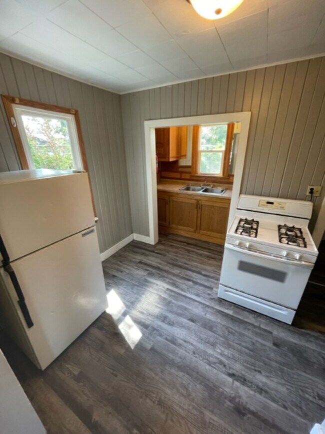 Foto del edificio - 1251 22nd Ave SW