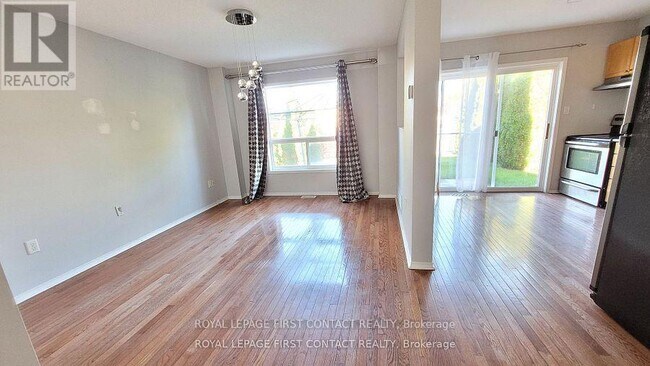 Photo du bâtiment - 112 Nathan Crescent