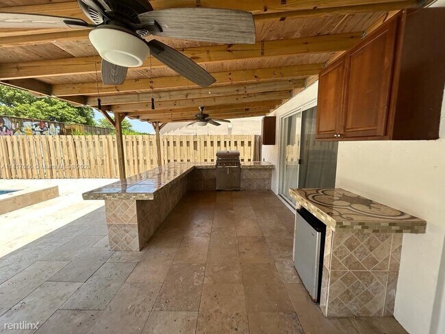 Foto del edificio - 4 br, 2.5 bath House - 13405 SW 144th Ter