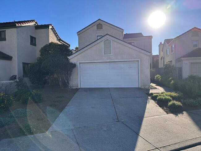 Foto del edificio - Marina Home in Cypress Cove Neighborhood