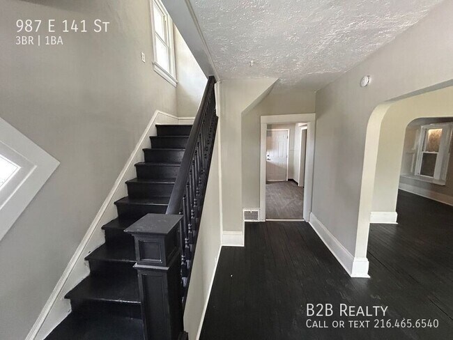 Foto del edificio - 987 E 141st St